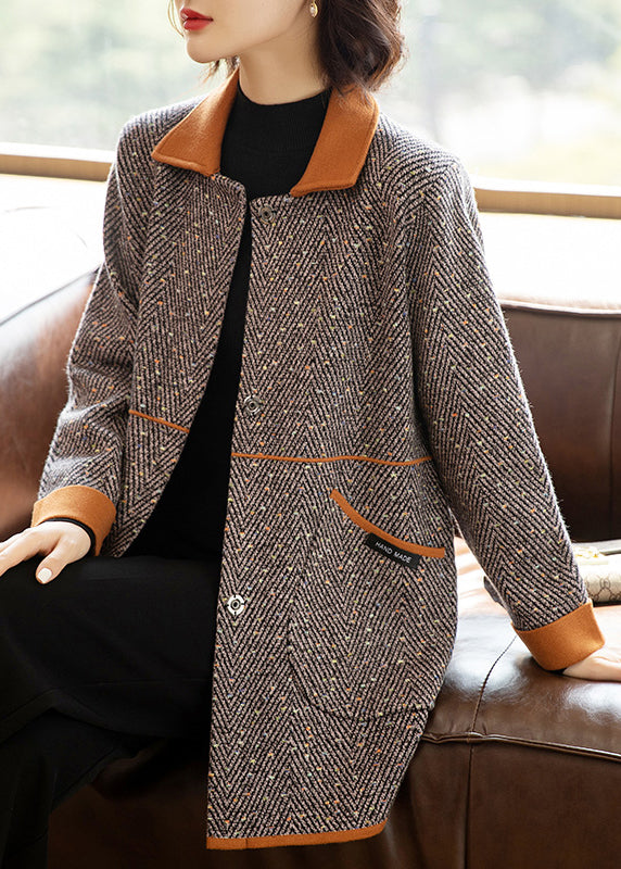 Gracefully Styled Coat for Any Occasion