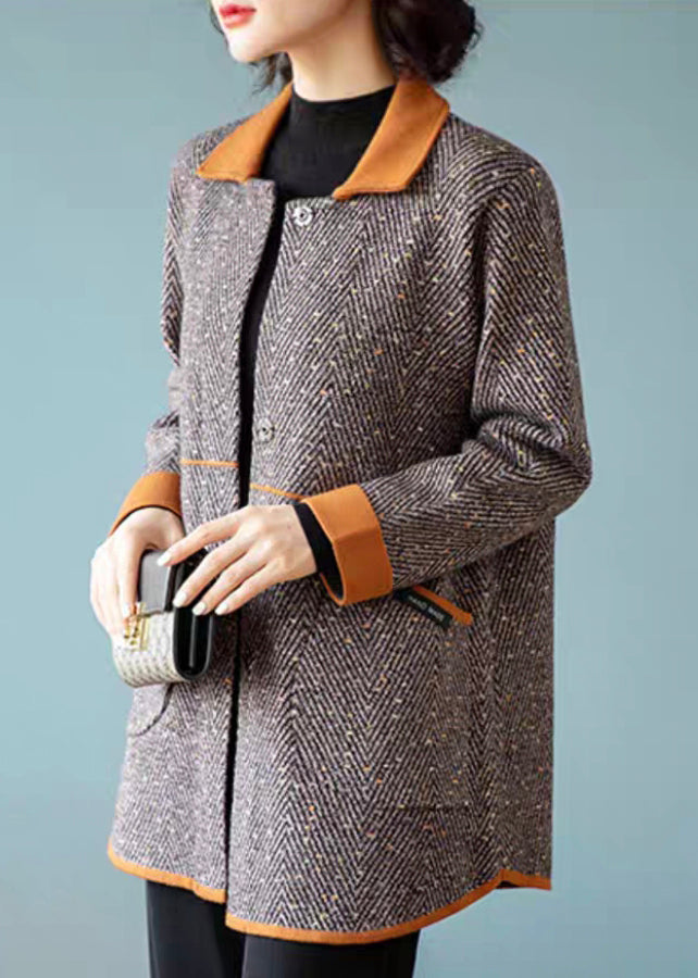 Gracefully Styled Coat for Any Occasion