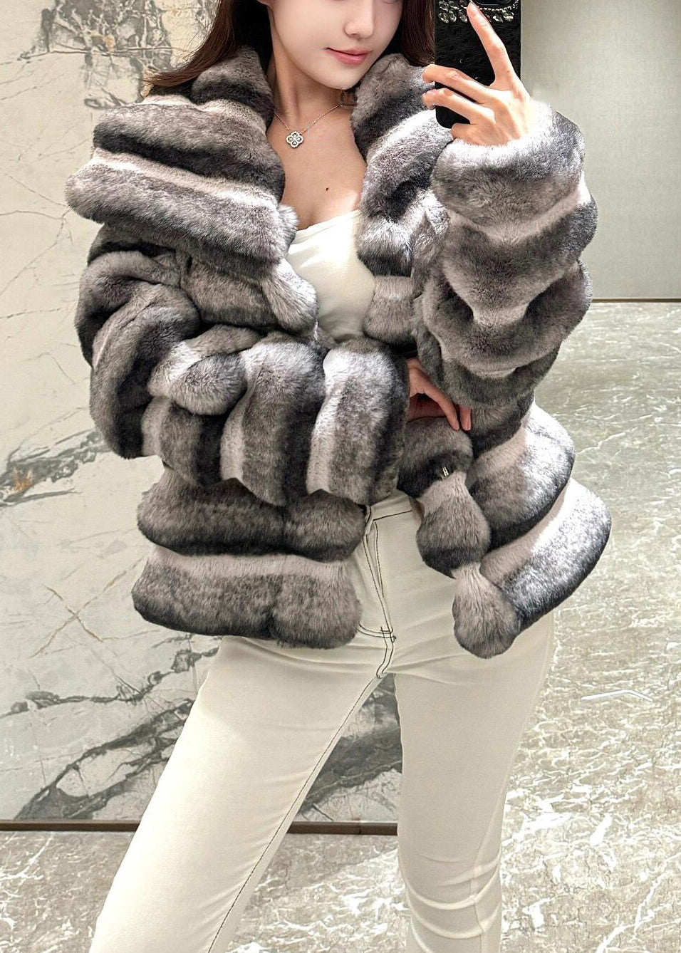 Beautifully Finished Coat in a Timeless Design