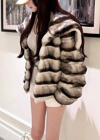 Beautifully Finished Coat in a Timeless Design