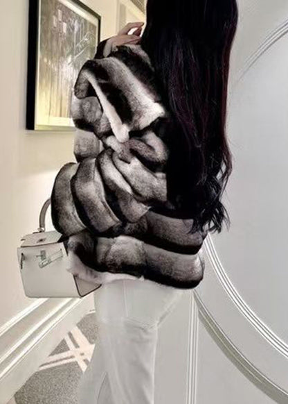 Beautifully Finished Coat in a Timeless Design