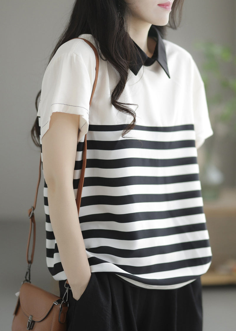 Effortlessly Elegant Top with a Timeless Design