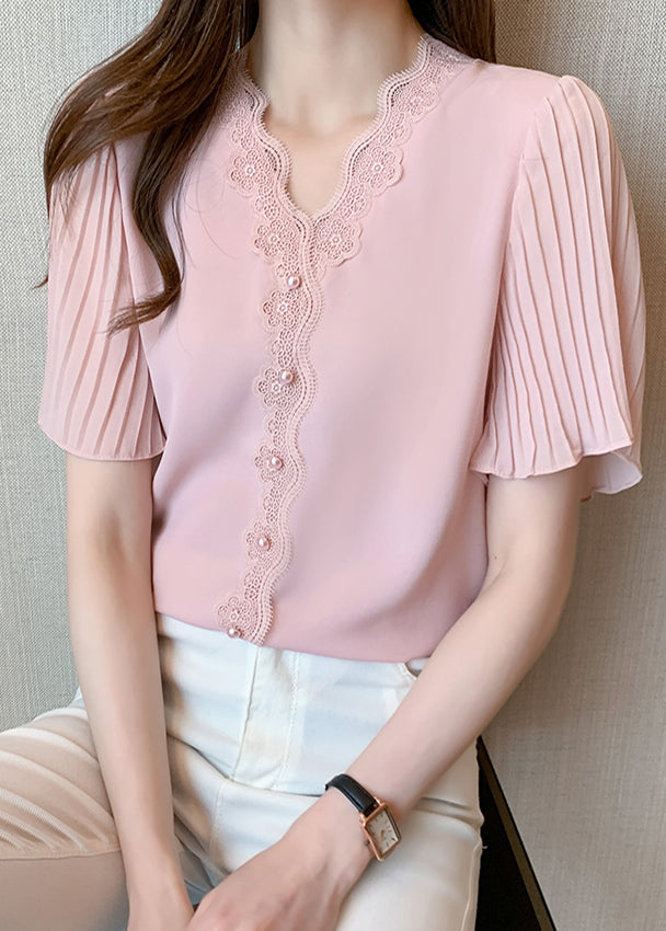 Classic Vintage Shirt with a Flattering Fit