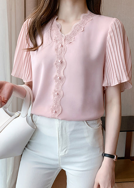Classic Vintage Shirt with a Flattering Fit