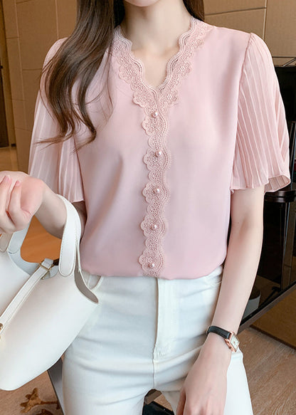 Classic Vintage Shirt with a Flattering Fit