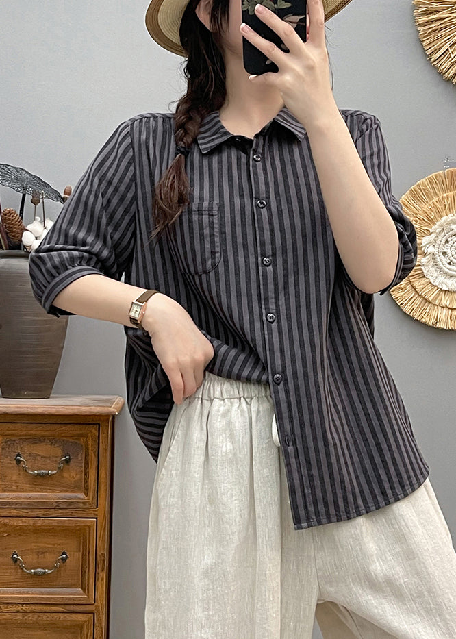 Effortlessly Elegant Blouse with a Timeless Design