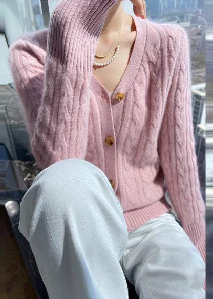 Beautifully Crafted Cardigan in a Classic Style