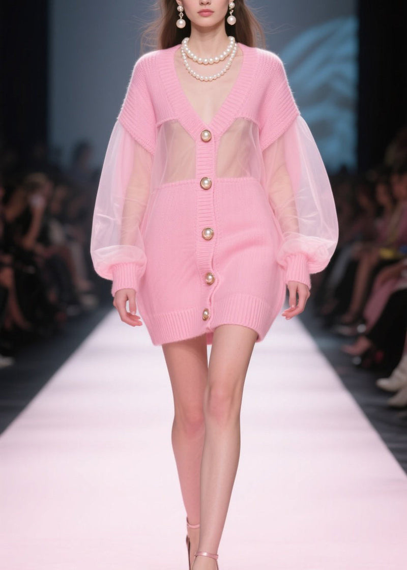 Well Tailored Cardigan with a Graceful Silhouette
