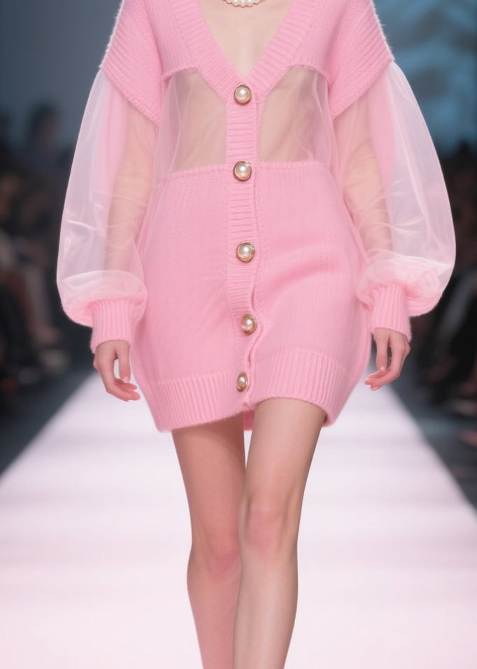Well Tailored Cardigan with a Graceful Silhouette