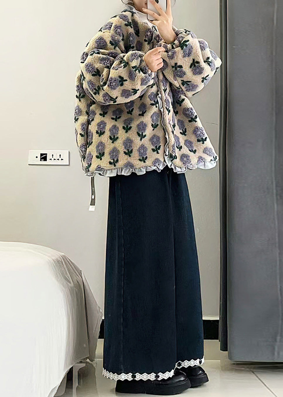 Well Tailored Pants with a Graceful Silhouette