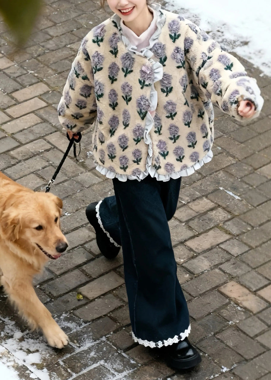 Well Tailored Pants with a Graceful Silhouette