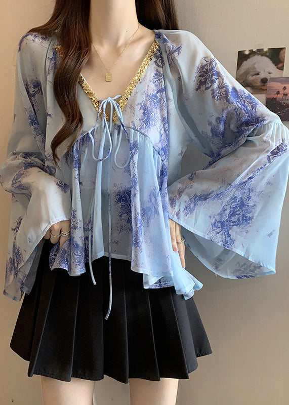 Effortlessly Elegant Top with a Timeless Design