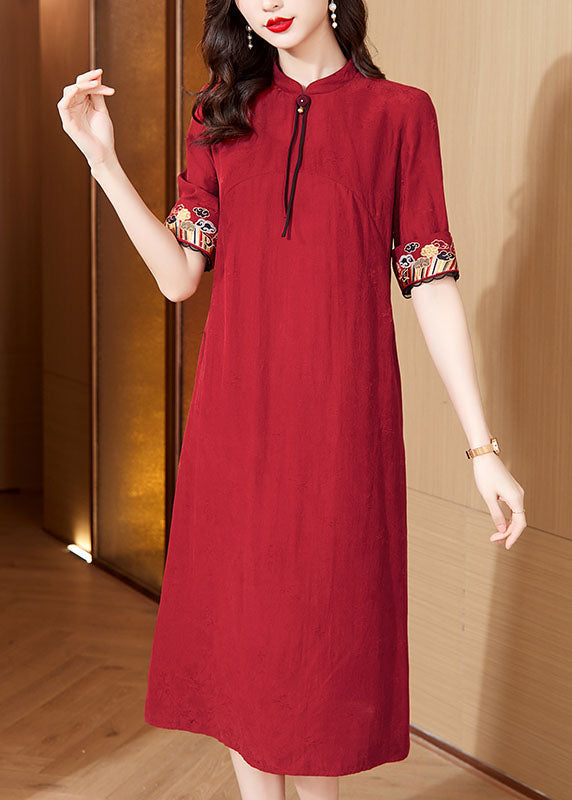 Beautifully Crafted Dress in a Classic Style