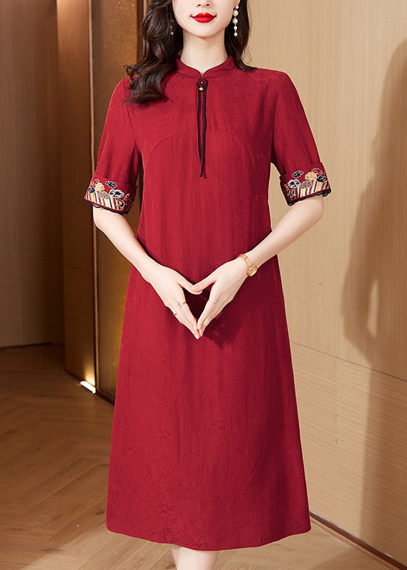 Beautifully Crafted Dress in a Classic Style