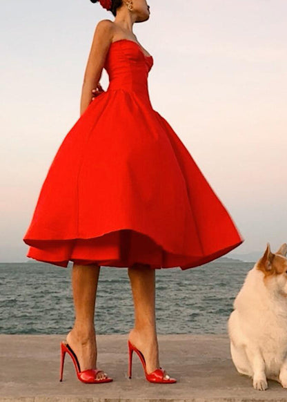 Classic Vintage Dress with a Flattering Fit