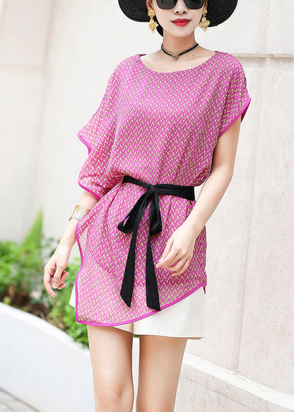 Classic Vintage Blouse with a Flattering Fit