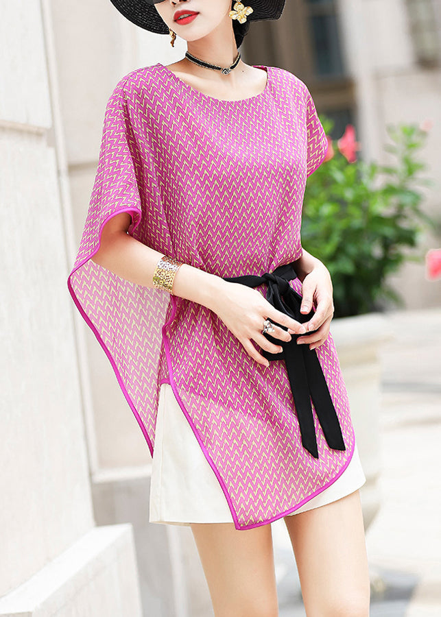 Classic Vintage Blouse with a Flattering Fit