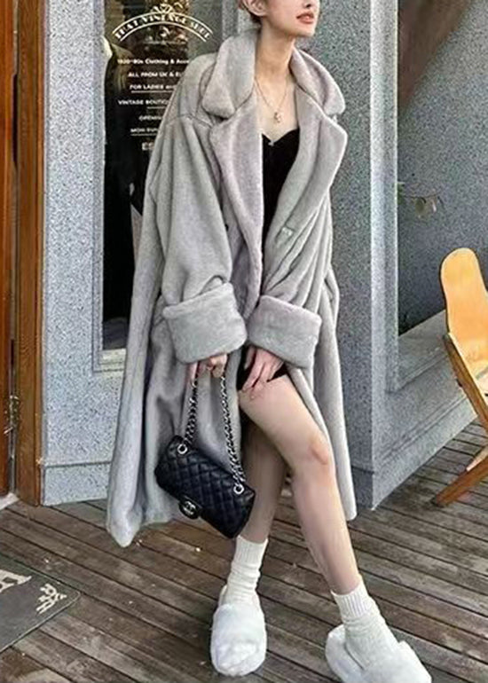 Classic Vintage & Enduringly Stylish Coat