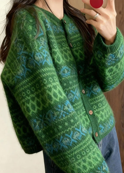 Beautifully Finished Cardigan in a Timeless Design