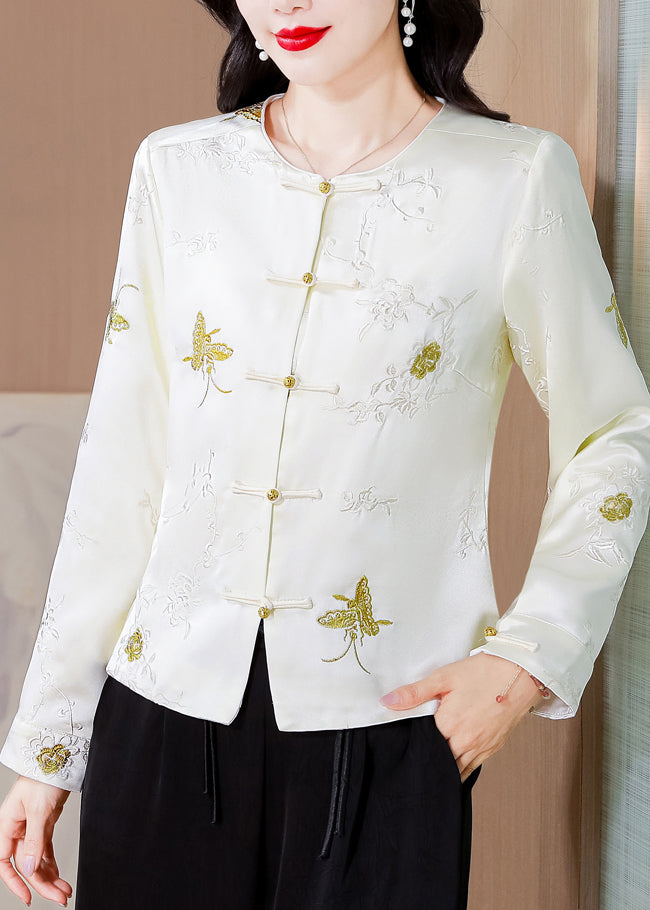 A Vintage Style Coat with Delicate Timeless Details