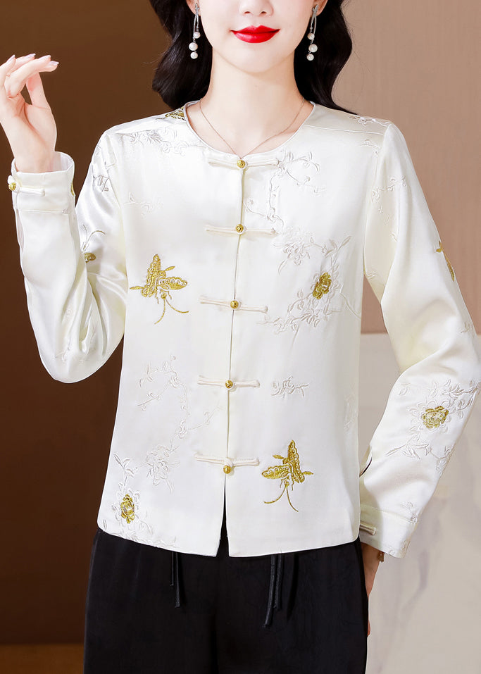 A Vintage Style Coat with Delicate Timeless Details