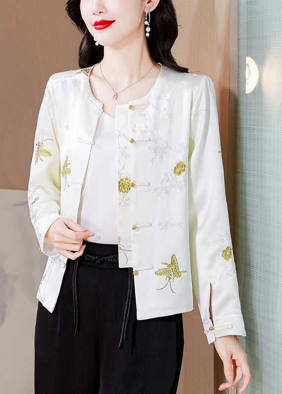 A Vintage Style Coat with Delicate Timeless Details