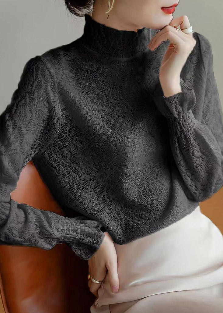Effortlessly Elegant Sweater with a Timeless Design