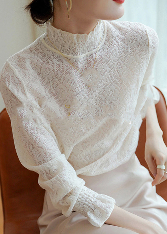 Effortlessly Elegant Sweater with a Timeless Design