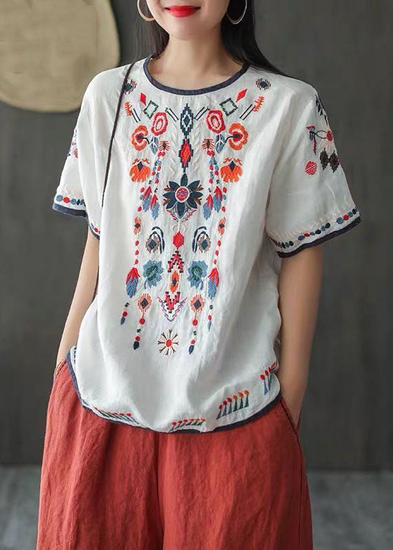 Effortlessly Elegant Shirt with a Timeless Design