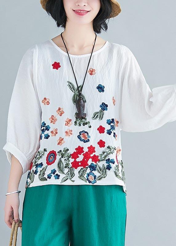 Well Tailored Top with a Graceful Silhouette