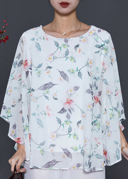 Effortlessly Elegant Top with a Timeless Design
