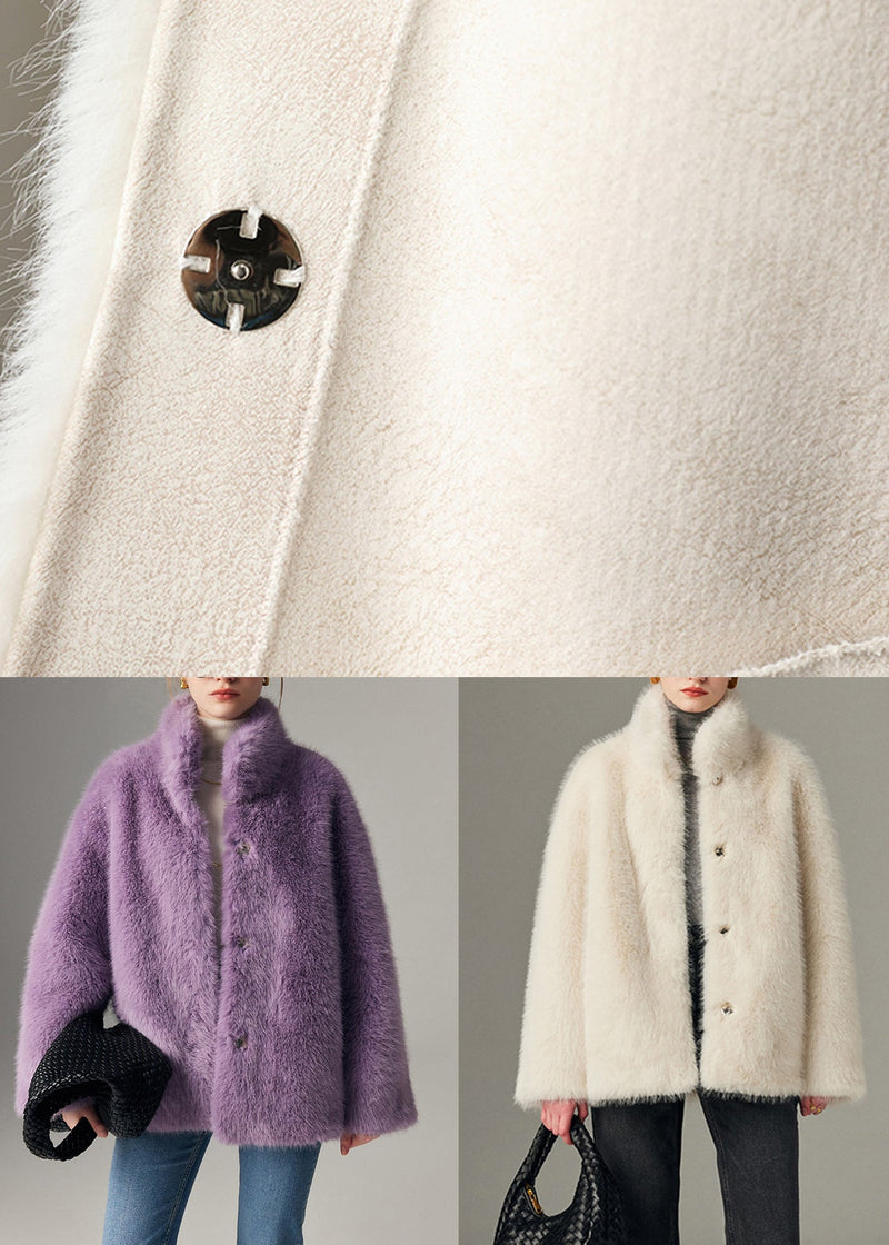 Beautifully Finished Coat in a Timeless Design