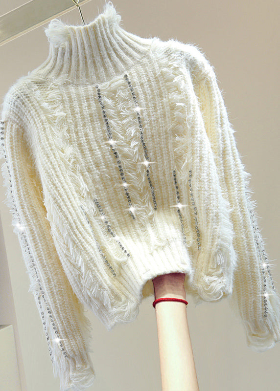 Effortlessly Elegant Sweater with a Timeless Design