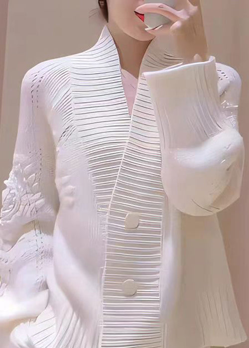 Effortlessly Elegant Cardigan with a Timeless Design