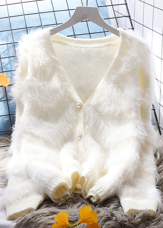 Beautifully Crafted Cardigan in a Classic Style