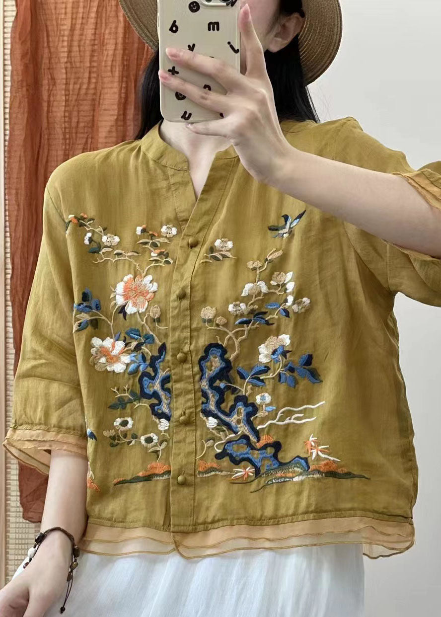 Beautifully Finished Blouse in a Timeless Design