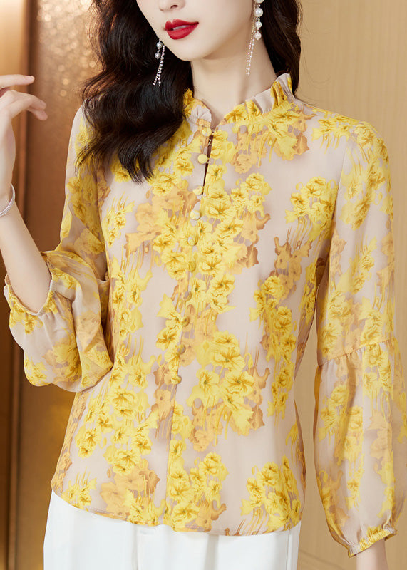 Classic Vintage Shirt with a Flattering Fit