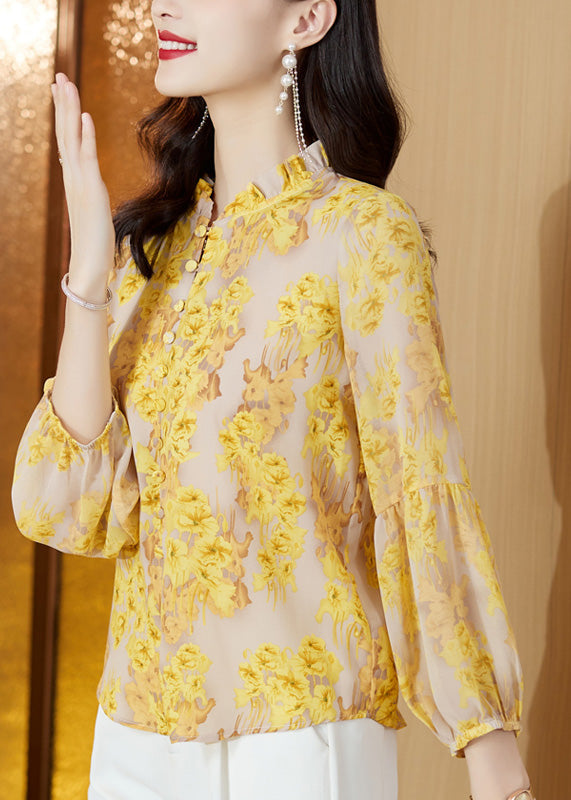 Classic Vintage Shirt with a Flattering Fit