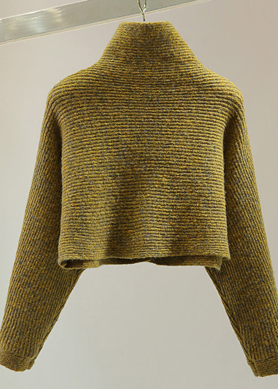 Beautifully Finished Sweater in a Timeless Design
