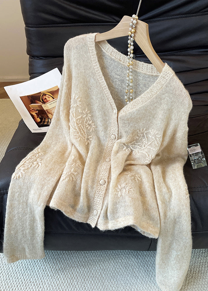 Effortlessly Elegant Coat with a Timeless Design
