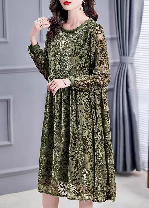 A Vintage Style Dress with Delicate Timeless Details