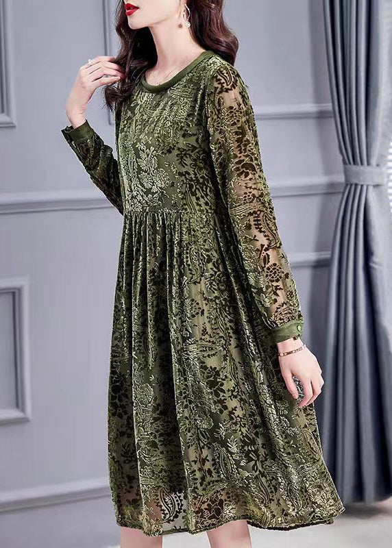 A Vintage Style Dress with Delicate Timeless Details