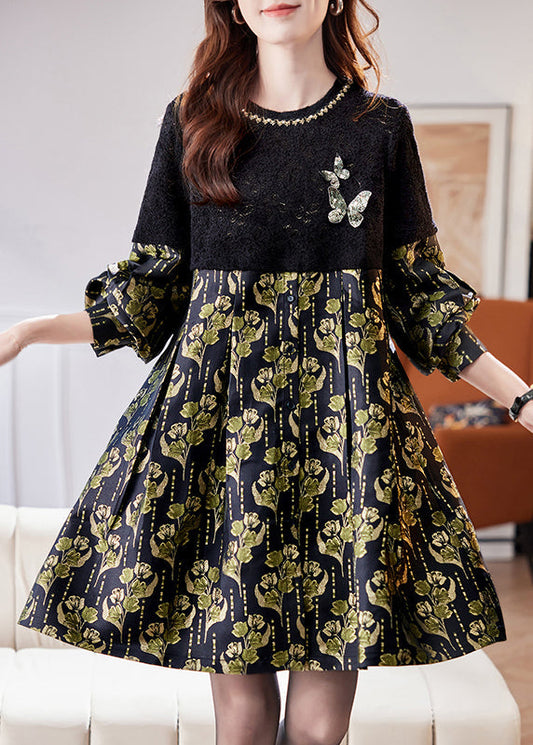 Well Tailored Dress with a Graceful Silhouette