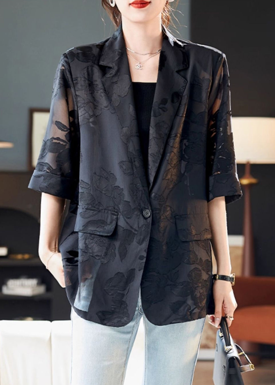 Beautifully Finished Coat in a Timeless Design