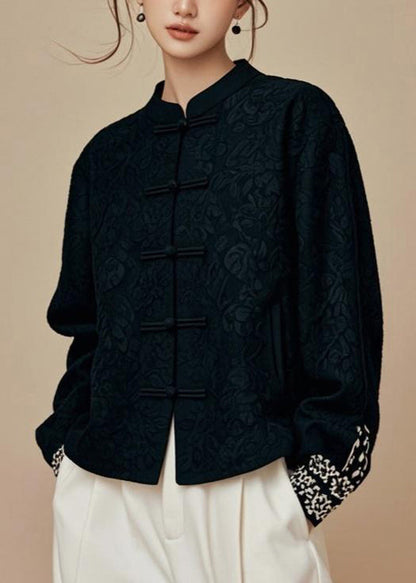 Beautifully Finished Coat in a Timeless Design