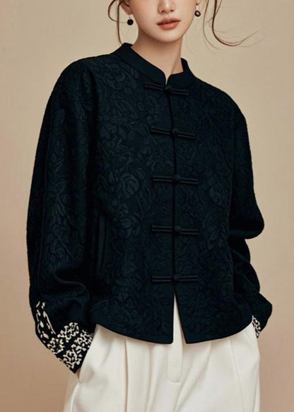 Beautifully Finished Coat in a Timeless Design
