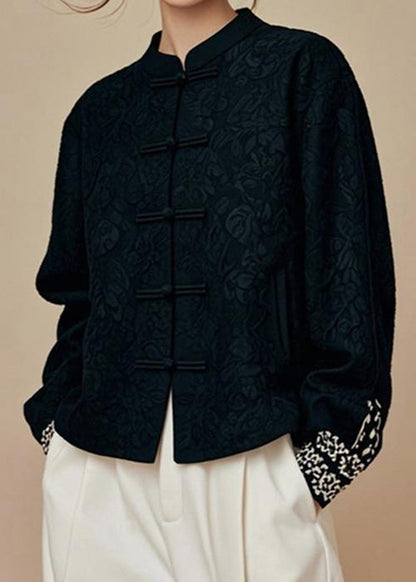Beautifully Finished Coat in a Timeless Design