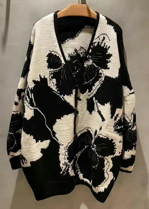 Gracefully Styled Coat for Any Occasion
