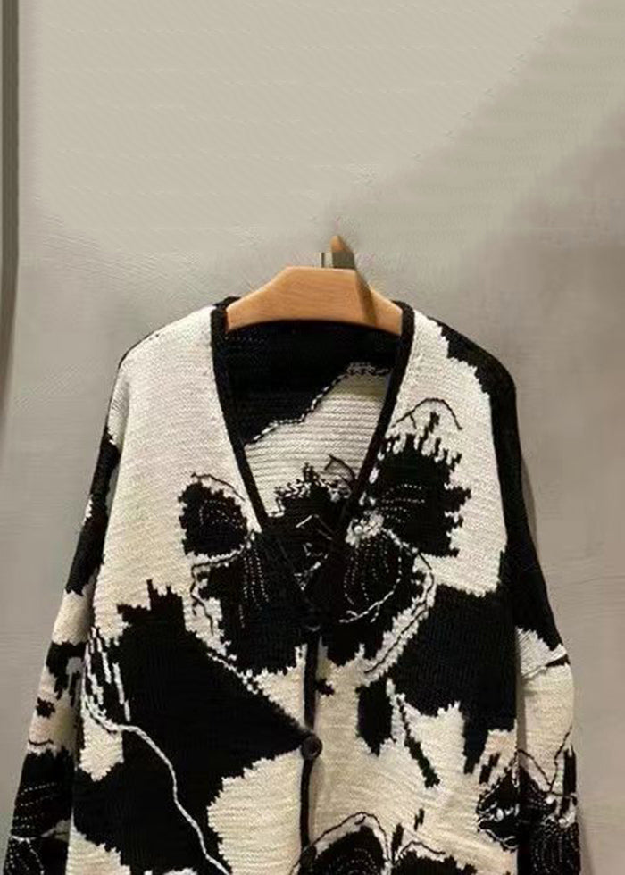 Gracefully Styled Coat for Any Occasion
