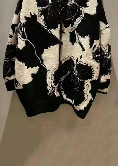 Gracefully Styled Coat for Any Occasion